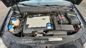 Volkswagen Passat Volkswagen Passat B6 2.0 TDI (2009) Bild 2
