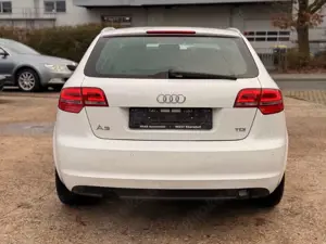 Audi A3 Sportback 1.6 TDI Attraction Bild 5