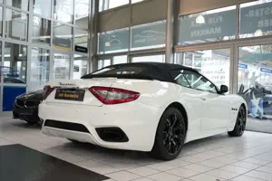 Maserati GranCabrio 4.7 V8 Sport Automatik *Nur 37tkm! Bild 3