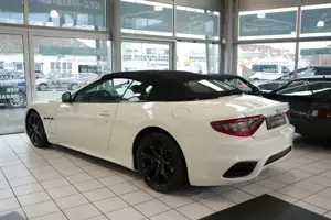 Maserati GranCabrio 4.7 V8 Sport Automatik *Nur 37tkm! Bild 4