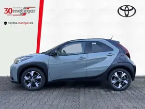 Toyota Aygo X Teamplayer 1.5 HYBRID AUTOM. +Sitzheizung +Kamera Bild 5
