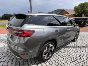 Skoda Kodiaq 1.5 TSI DSG Sportline LED-Matrix AHK Bild 3