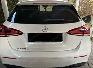Mercedes-Benz A 250 e 8G-DCT AMG Line Bild 2