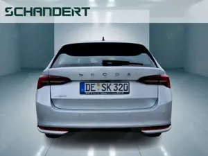Skoda Octavia Combi 2.0 TDI Selection Matrix Navi Klimaau Bild 3