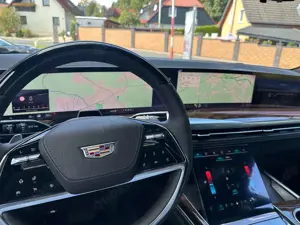 Cadillac Escalade ESV Sport Platinum 2026 24"Räder Bild 4