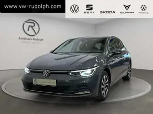 Volkswagen Golf VIII 1.5 TSI Active / Navi LED STHZ