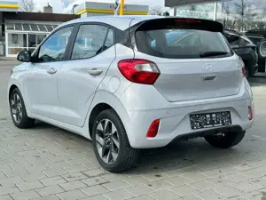 Hyundai i10 1.2 Trend SpurH, KlimaA Navi, Apple CarPlay Bild 4
