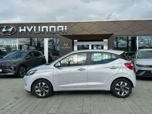 Hyundai i10 1.2 Trend SpurH, KlimaA Navi, Apple CarPlay Bild 3