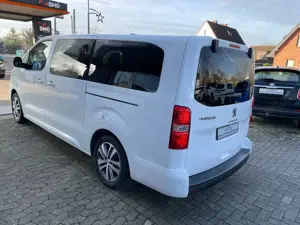 Peugeot Traveller 2.0 BlueHDi 180 SS EAT8 L3 Allure / Pano / 7 Sitz Bild 4
