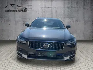 Volvo V90 Cross Country B4 AWD Mild-Hybrid, Diesel / Cross Country Plus, Bild 2