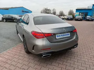 Mercedes-Benz C 180 CGI 9G-Tronic Limousine AMG Line Bild 2