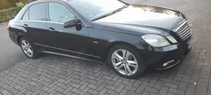 Mercedes-Benz E 220 CDI DPF BlueEFFICIENCY Automatik Avantgarde