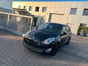 Renault Grand Scenic Megane AHK*NAVI*SHZ*LEDER*TEMPO*PDC