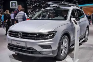 Volkswagen Tiguan Life 1.5 eTSI OPF 96kW DSG 96 kW (131 PS), Dopp...