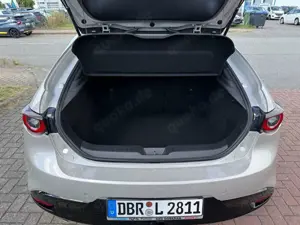 Mazda 3 2.5L e-SKYACTIV G 140ps 6AT Homura Bild 4
