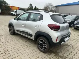 Dacia Spring Electric Comfort Plus Navi PDC Kamera Bild 5