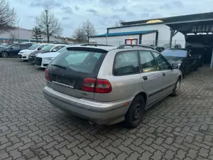 Volvo V40 KLIMA°FAHRBEREIT°TÜV 03/2026! Bild 5