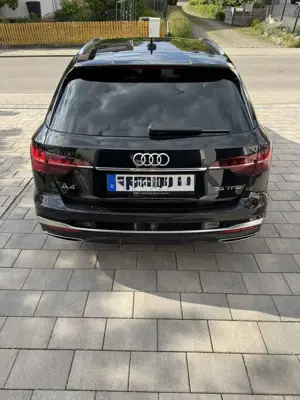 Audi A4 A4 Avant 35 TFSI S tronic S line Bild 4
