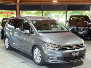 Volkswagen Touran Highline 2.0 TDI DSG Bild 3