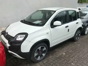 Fiat Panda 1.0 GSE Hybrid MY22 Cross City Sitzheizung