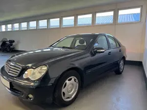 Mercedes-Benz C 200 CDI LIM.*CLIMATIC*AHK*SHZ*TEMPO*1-HD* Bild 3