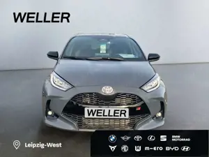 Toyota Yaris Hybrid 130 1.5 GR SPORT *HUD*JBL*Alcantara* Bild 2