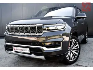 Jeep Wagoneer