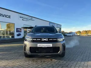 Dacia Bigster Hybrid 155 Journey LKHZ+SHZ+PDC+RFK Bild 3