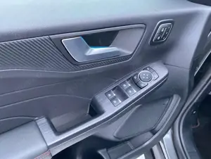 Ford Kuga 1.5 EB ST-Line X*20 Zoll*Pano*B+O*ACC Bild 4