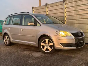 Volkswagen Touran TRENDLINE *TÜV 09-26* ( 7 SITZER ) 2.HAND KLIMA