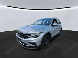 Volkswagen Tiguan Life2.0TDI DSG Matrix Navi SHZ ACC