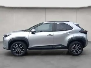 Toyota Yaris Cross Hybrid 130 1.5 VVT-i Teamplayer 68 kW, Bild 2