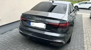 Audi A4 40 TDI quattro S line Bild 2