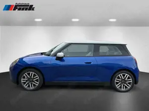 MINI Cooper E DAB Classic Trim Bild 3
