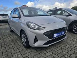 Hyundai i10 1.0 5MT Navi Rückfahrkamera SHZ  DAB beh. Lenkrad