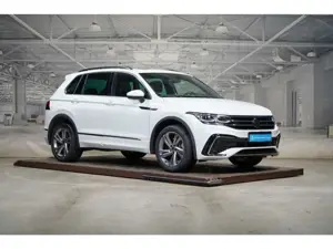 Volkswagen Tiguan R-Line 2.0 TDI 4M Head-Up Harman LEDER Bild 4