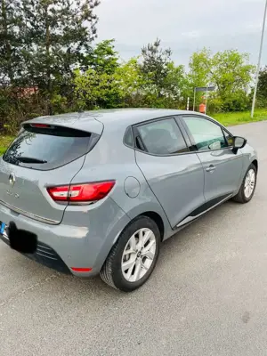 Renault Clio Limited-Vollausstattung. Bild 5