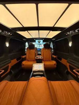 Mercedes-Benz V 300 extralang 2025 4x Luxussitze