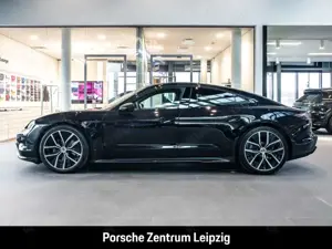 Porsche Taycan Black Edition Sitzklima SportDesign BeifDisplay Bild 2