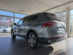 Volkswagen Tiguan Allspace Eleg 4Mo 2.0 TDI DSG 7 SI NAVI Klima Navi Bild 3