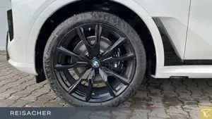 BMW X7 xDrive40d A M-Sport,M-Sport PRO,SkyLou,AHK,DA Bild 3