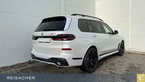 BMW X7 xDrive40d A M-Sport,M-Sport PRO,SkyLou,AHK,DA Bild 2