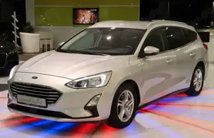 Ford Focus Turnier Cool  Connect*NAVI*LED*SHZ*LHZ*