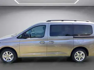 Volkswagen Caddy Maxi Life 5-Sitzer 1,5 TSI DSG Bild 3