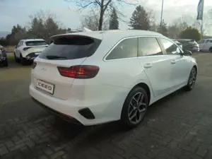 Kia Ceed SW / cee'd SW 1.5 T-GDI Ultimate Edition DCT7 Style Paket Bild 5