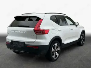 Volvo XC40 XC40 T5 Recharge DKG Plus Dark Bild 2