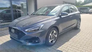Hyundai i30 HB Family*Navi*LED*Shzg*Lhzg*PDC*Cam*16Zoll*
