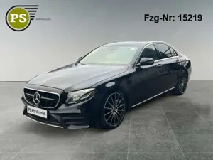 Mercedes-Benz E 220 d AMG Panodach Navi Leder 360 Kamera LED     Blend
