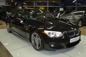 BMW 330 d Cabrio M-PAKET XENON / NAVI / LEDER / PDC Bild 2