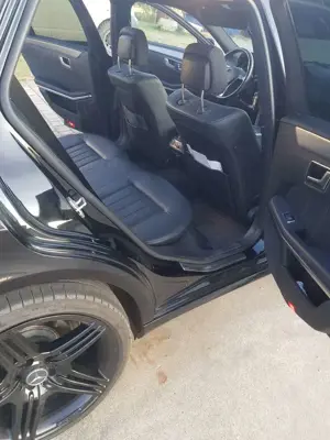 Mercedes-Benz E 350 E 350 T BlueTEC 4Matic 7G-TRONIC Bild 4